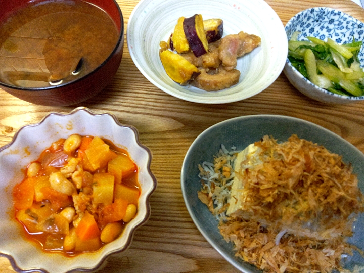 '22．11/3
今夜はお豆腐と作りおき😋
